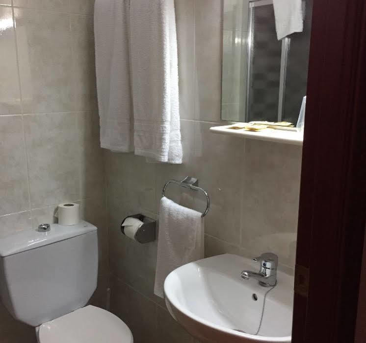 Hostal Argentina Caces Kültér fotó