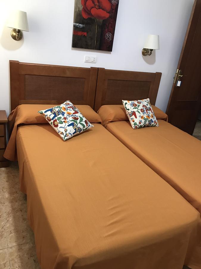 Hostal Argentina Caces Kültér fotó