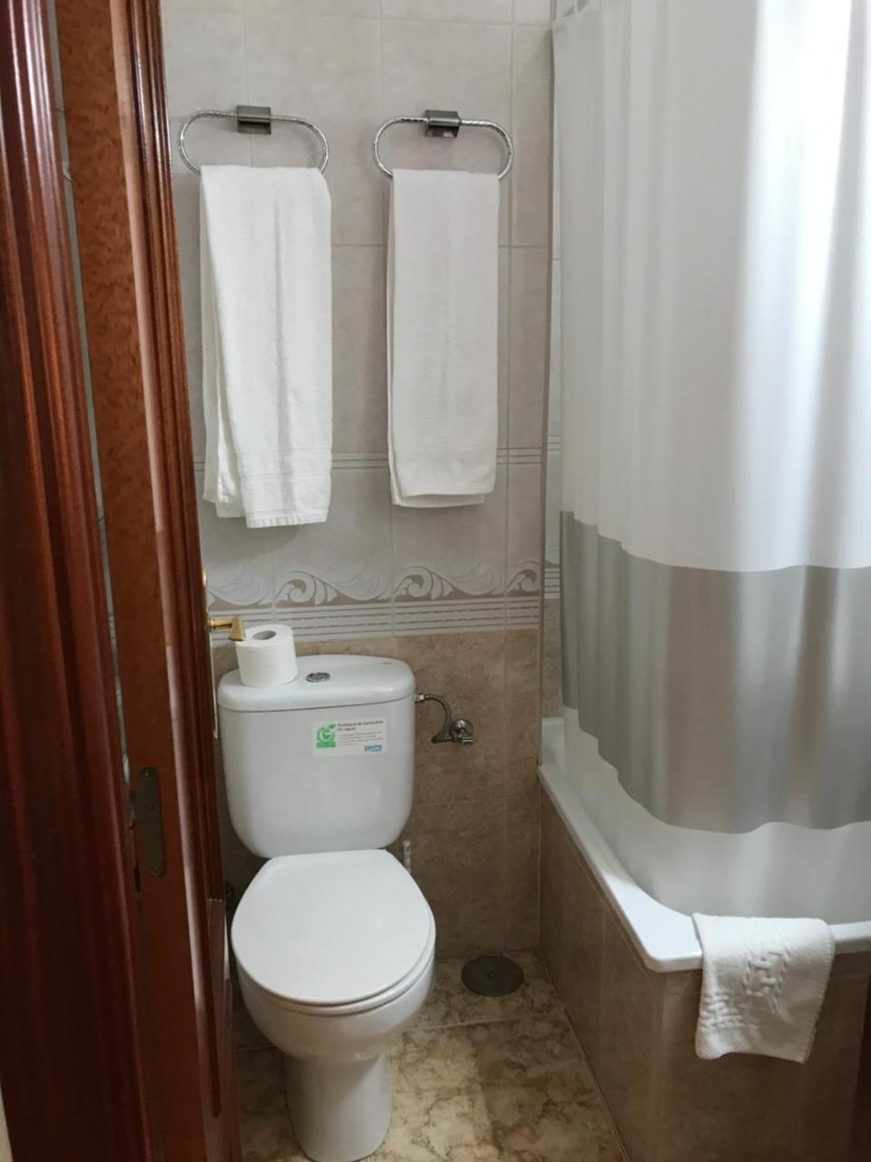 Hostal Argentina Caces Kültér fotó